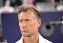 المنتخب السعودي يتخلى عن مدربه قبل شهرين من المونديال