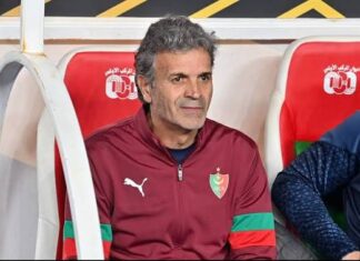 خالد بن يحيى و عزف منفرد في الملاعب الجزائرية